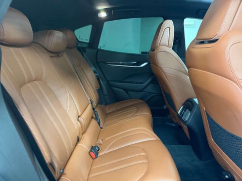 Maserati Levante 3.0 V6 GranSport Nerissimo SUV 5dr Petrol ZF 4WD Euro 6 (s/s) (350 ps) 45