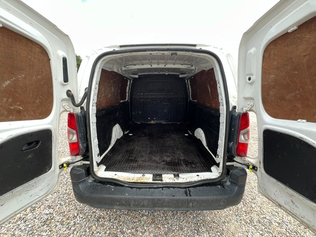 Vauxhall Combo LWB L2H1 Low Roof Air Con EURO 6 NO VAT 12