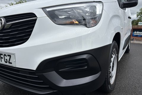 Vauxhall Combo L1H1 2300 100 ps Dynamic Panel Van - No VAT 16