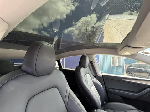Tesla Model Y (Dual Motor) Long Range SUV 5dr Electric Auto 4WDE (384 bhp) 33