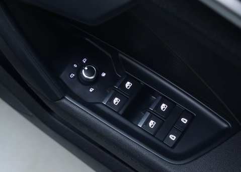 Audi A3 1.0 A3 Sportback 30 TFSI MHEV S Line Semi-Auto 5dr 41