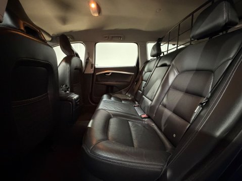Volvo XC70 D5 SE LUX AWD 19