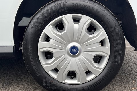 Ford Transit Connect 220 L1 Trend DCIV 100ps Tdci - Air Con 29