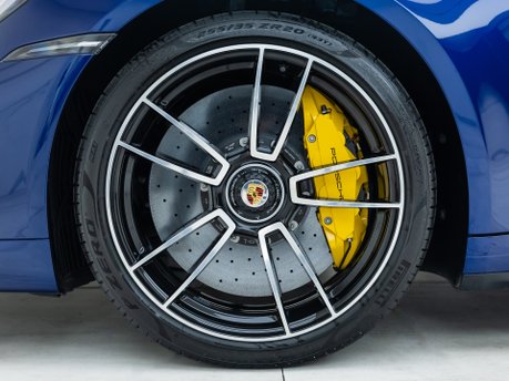 Porsche 911 Turbo S (992) 