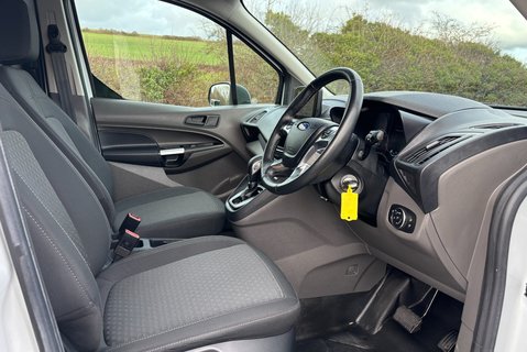 Ford Transit Connect 230 L2 Trend DCIV Automatic 120 ps Tdci - Sat Nav / Air Con / Camera 19