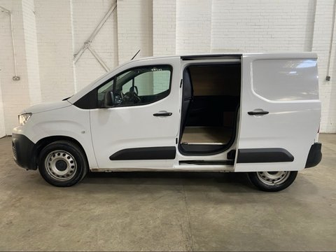 Peugeot Partner BLUEHDI PROFESSIONAL PREMIUM PLUS L1 11