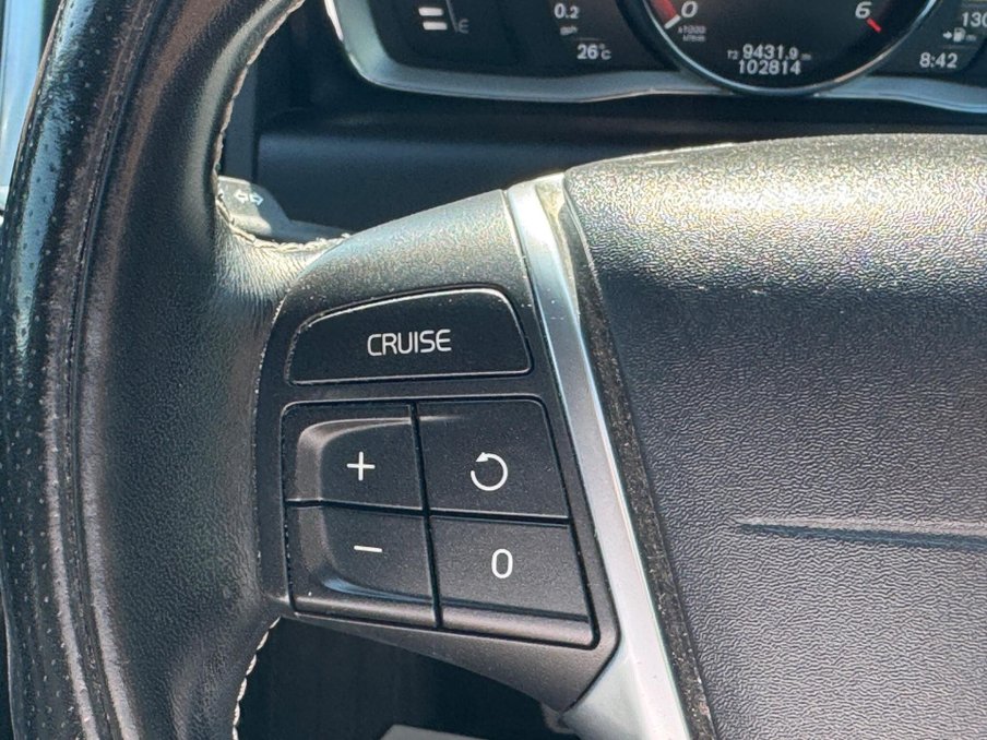 2017 Volvo XC60 — image 25