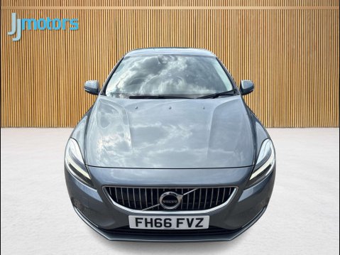 Volvo V40 1.5 T2 Inscription Hatchback 5dr Petrol Auto Euro 6 (s/s) (122 ps) 7