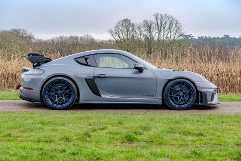 Porsche 718 GT4 RS 4