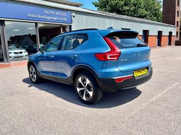 Volvo XC40 2.0 XC40 + B4 MHEV Auto 5dr 9