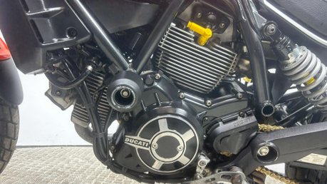 Ducati Scrambler 400 SIXTY 2 2016 14K NEW MOT A2 READY FULL SERVICE SPORTS EXHAUST 400CC 38