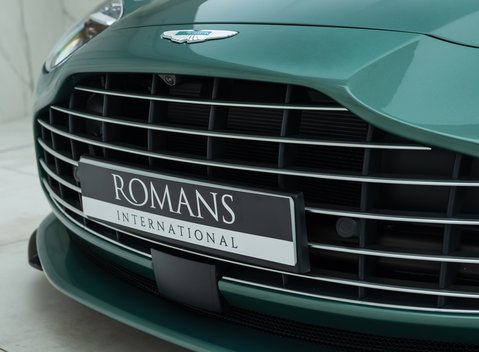 Aston Martin DB12 Coupe 28