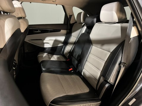 Kia Sorento CRDI KX-4 ISG 15