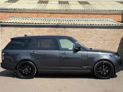 Land Rover Range Rover 4.4 Range Rover Autobiography SDV8 Auto 4WD 5dr 12