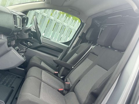 Peugeot Expert 2.0 Expert Professional Premium L1 Blue HDi 35