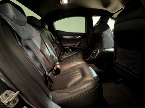 Maserati Ghibli DV6 18