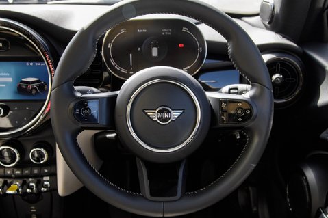 Mini Hatch COOPER S LEVEL 3 24
