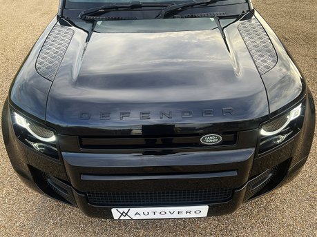 Land Rover Defender V8 31