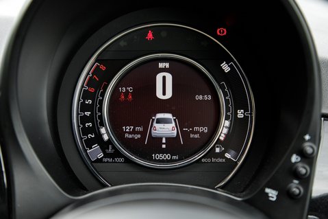 Fiat 500 DOLCEVITA PLUS MHEV 15