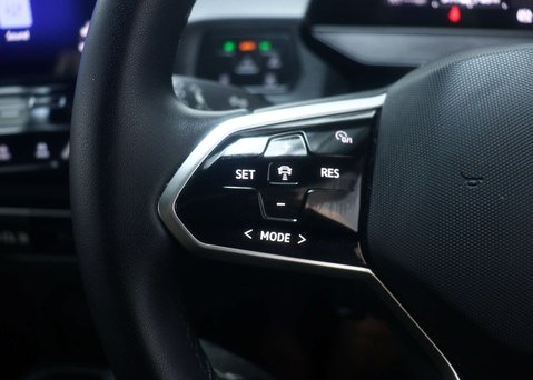 Volkswagen ID.3 Pro 58kWh Hatchback 5dr Electric Auto (204 ps) 39