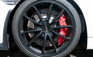 Porsche Cayman GT4 10