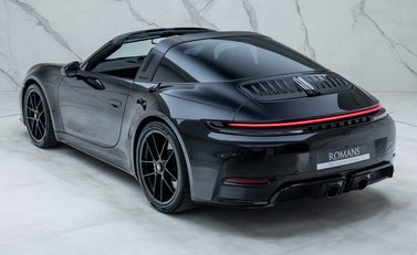 Porsche 911 Targa 4 GTS (992.2) 15