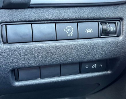 Nissan Qashqai 1.3 Qashqai N-Connecta DiG-T MHEV 5dr 56
