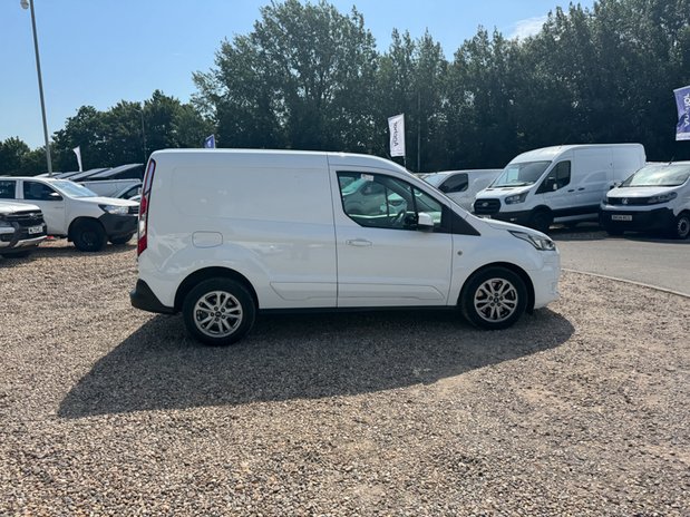 Ford Transit Connect SWB L1H1 Low Roof Limited Air Con EURO 6 5