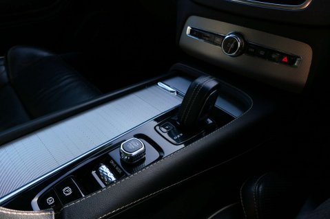 Volvo XC90 2.0 XC90 R-Design T8 Recharge AWD Auto 4WD 5dr 34