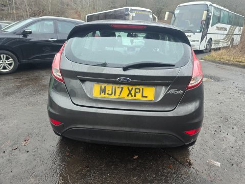 Ford Fiesta ZETEC 10