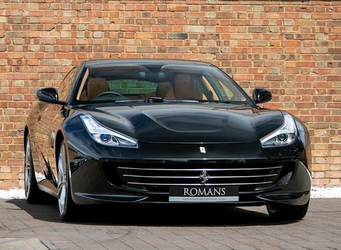 Ferrari GTC4 Lusso 1