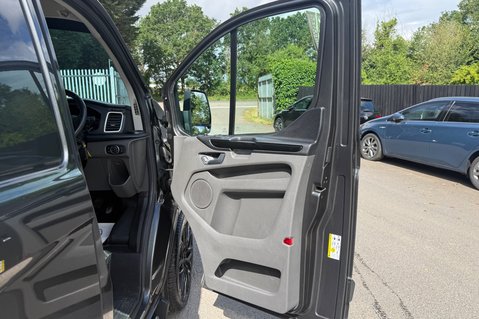 Ford Transit Custom 300 LIMITED P/V L2 H1 - NO VAT -LONG WHEEL BASE -20 INCH ALLOYS - BODYKIT 23