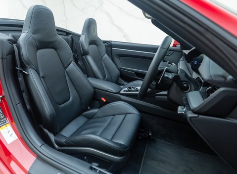 Porsche 911 Carrera CABRIOLET (992) 17