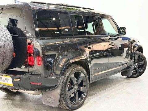 Land Rover Defender 3.0 D300 MHEV X-Dynamic HSE SUV 5dr Diesel Auto 4WD Euro 6 (s/s) (300 ps) 27