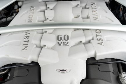Aston Martin DBS V12 37