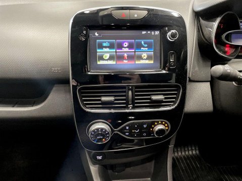 Renault Clio 0.9 TCe GT Line Hatchback 5dr Petrol Manual Euro 6 (s/s) (90 ps) Air Con - 18