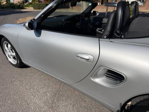 Porsche Boxster 2.7 986 2dr 63