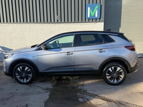 Vauxhall Grandland X 1.2 Turbo SRi Nav Auto Euro 6 (s/s) 5dr 5
