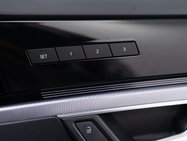 Volkswagen Touareg 3.0 Touareg V6 Black Edition TDI Auto 4WD 5dr 17