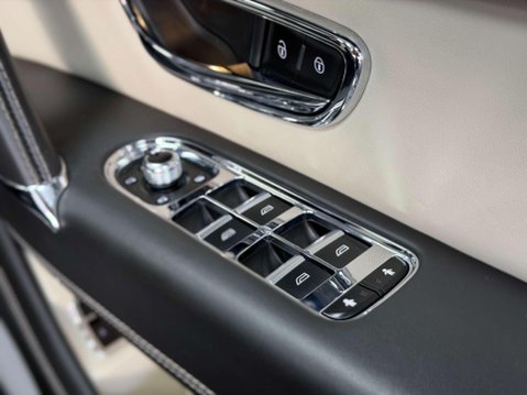 Bentley Bentayga 4.0 V8 SUV 5dr Petrol Auto 4WD Euro 6 (s/s) (550 ps) 47
