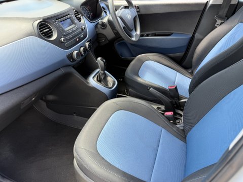 Hyundai i10 SE AUTOMATIC 18