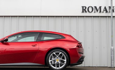 Ferrari GTC4 Lusso T 31