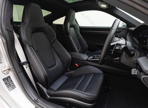 Porsche 911 (992) Carrera S 10