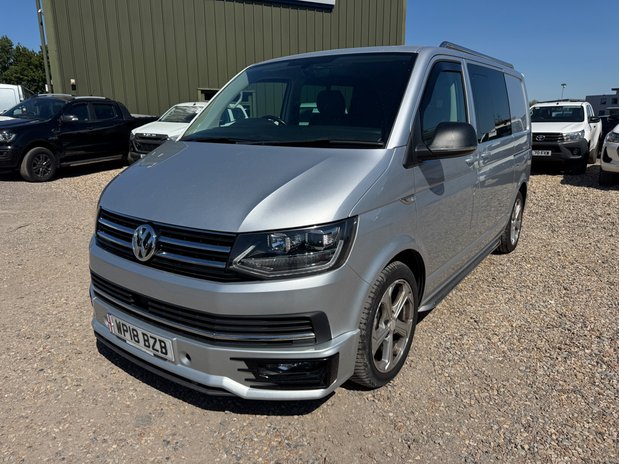 Volkswagen Transporter AUTO Crew Cab SWB L1H1 210BHP T32 Tdi Sportline Kombi Nav EURO 6 NO VAT 3