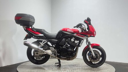 Yamaha FZS FAZER 600 2001 MK1 CLEAN PROJECT BIKE SPARES OR REPAIR 600CC