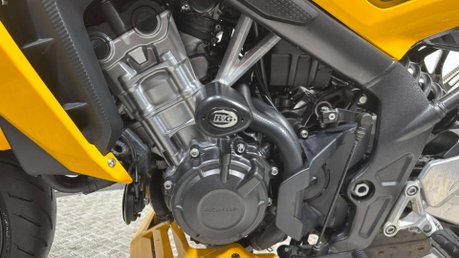 Honda CB 650 NAKED BIKE 2015 ONLY 10K MOT WARRANTY VERY CLEAN 650CC 20