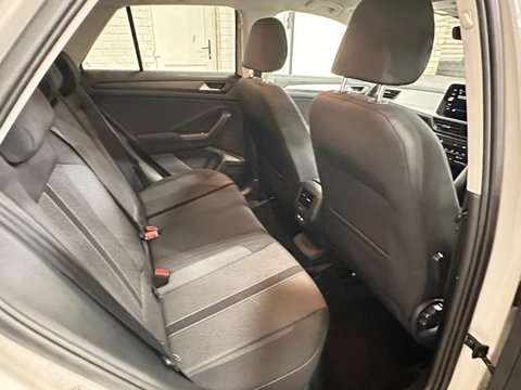 Volkswagen T-Roc LIFE TSI DSG 11