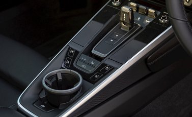 Porsche 911 Carrera 4S (992) 20