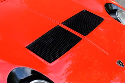 Lamborghini Miura P400 SV 9