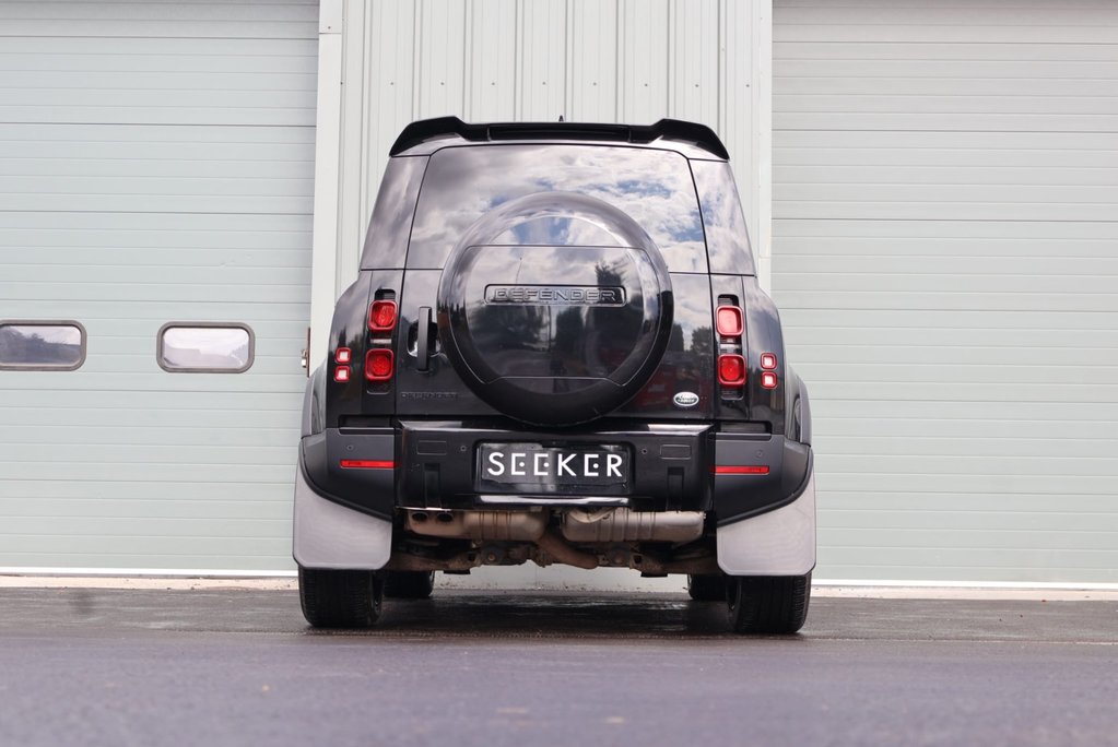 Land Rover Defender 110 D250 HARD TOP MHEV URBAN STYLED WITH REAR SEATS  11